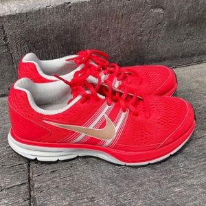 Nike Pegasus 29 Plus sz 8 Running Shoes Red Athletic Shoe Zoom Flex FitSole